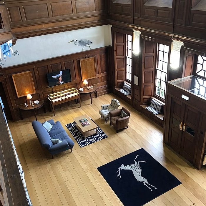 spacious entrance area