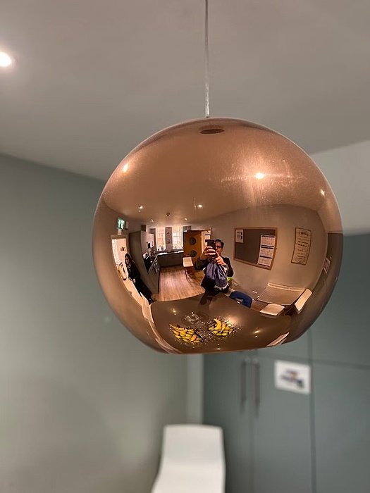 a bronce coloured lamp