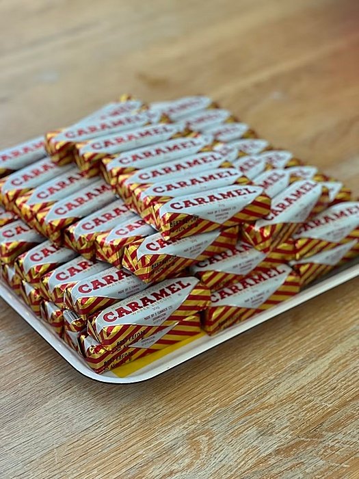 caramel bars pyramid