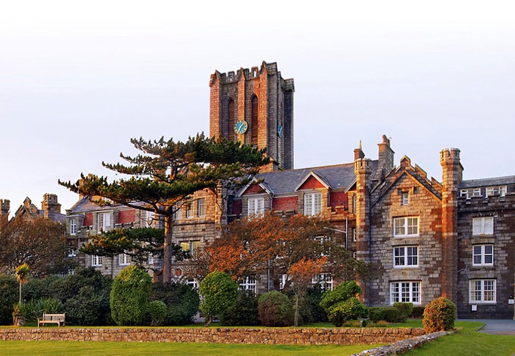 Main building King William's College