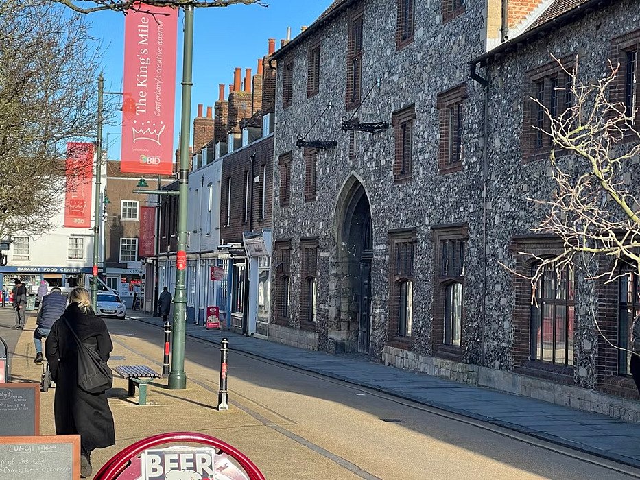 A street right in front of the school gates of King's School Canterbury