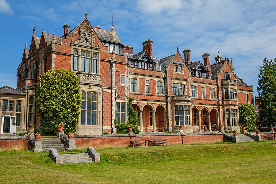Frensham Heights School