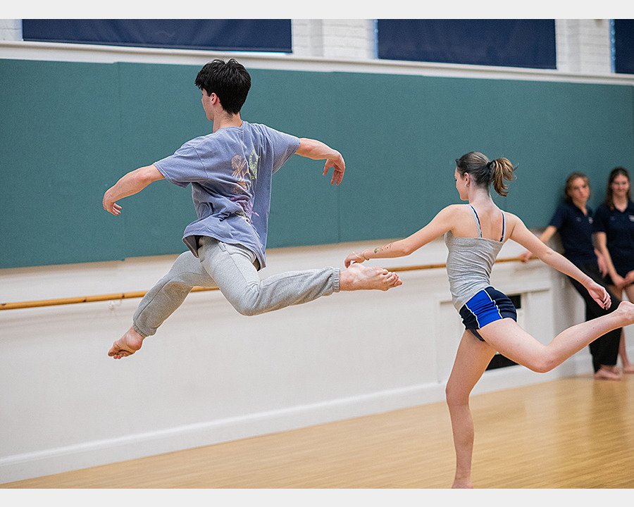 Dance lessons 